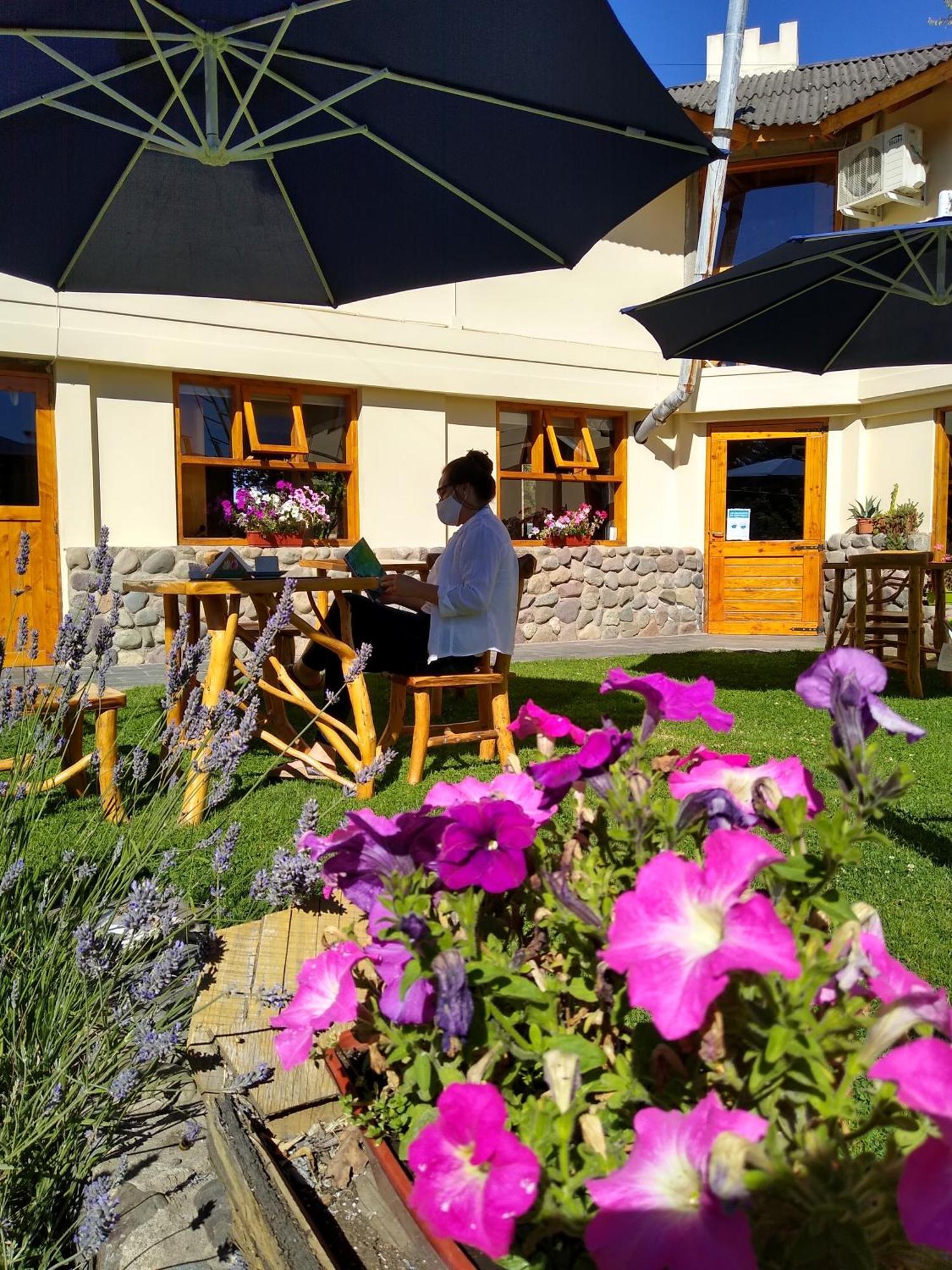 Hotel Y Cabanas Casa De Piedra Trevelín Dış mekan fotoğraf