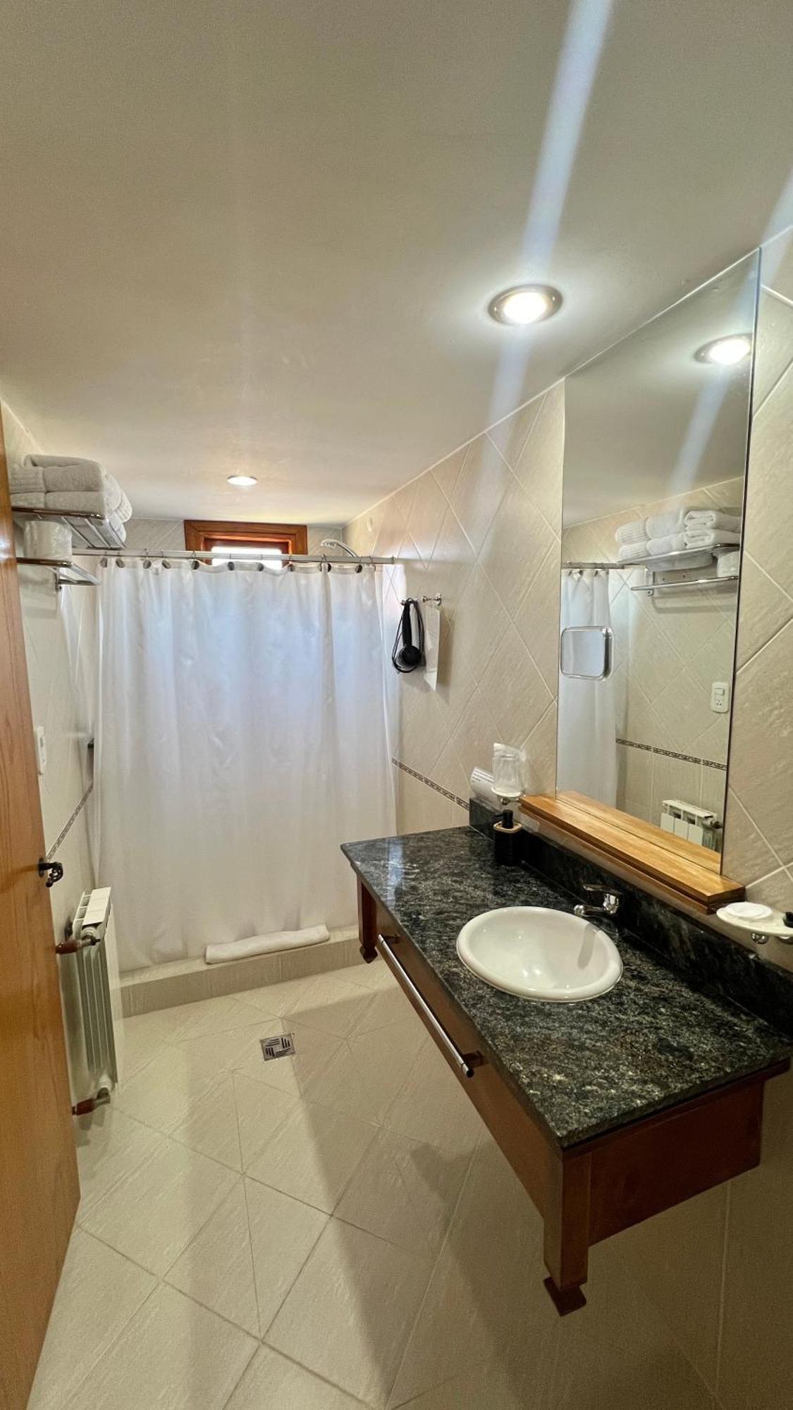 Hotel Y Cabanas Casa De Piedra Trevelín Dış mekan fotoğraf